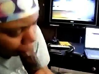 Amateur Ebony Sucking Big Black Cock For Webcam